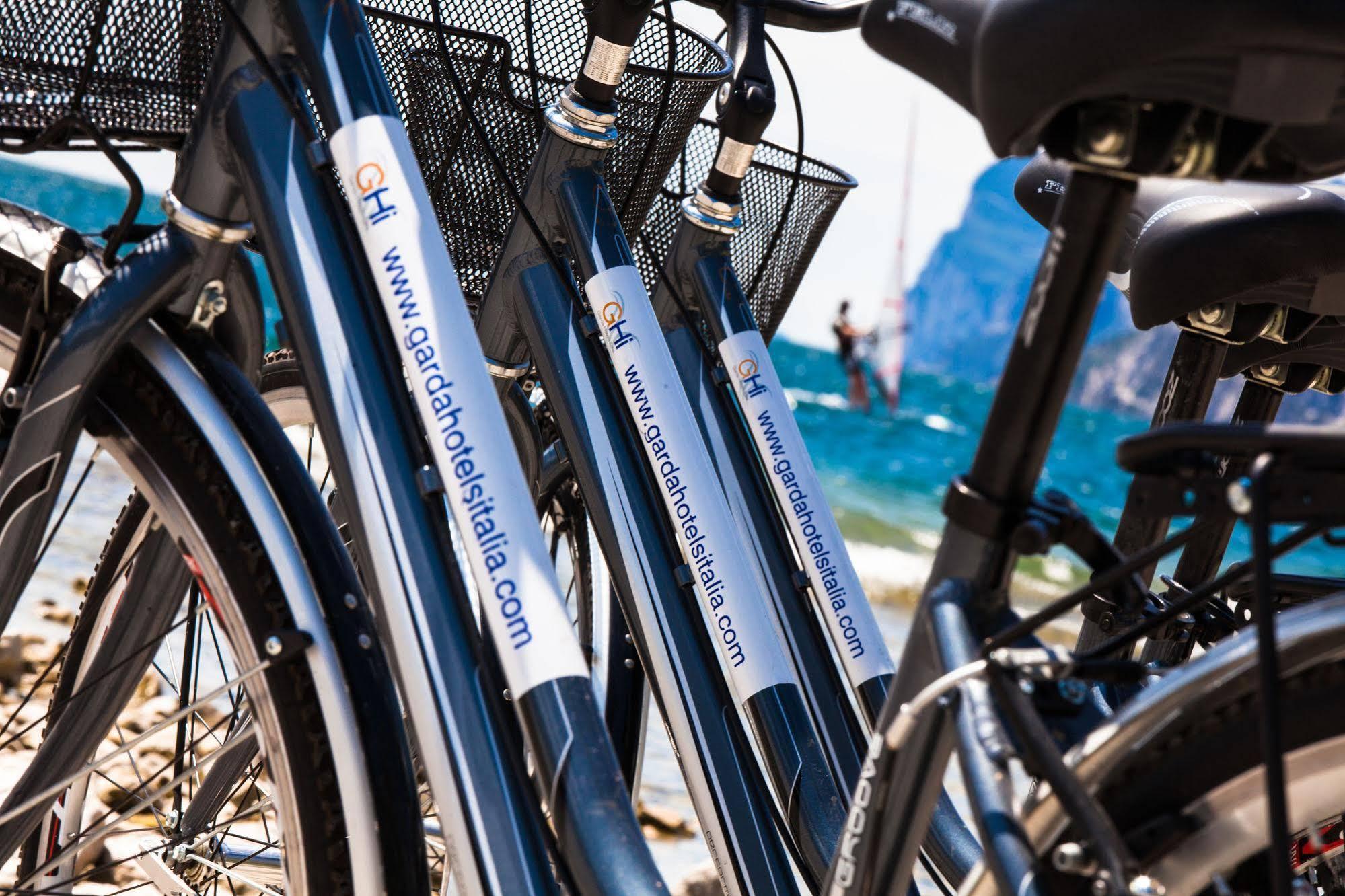 Hotel Lido Blu - Surf & Bike Torbole Sul Garda Dış mekan fotoğraf