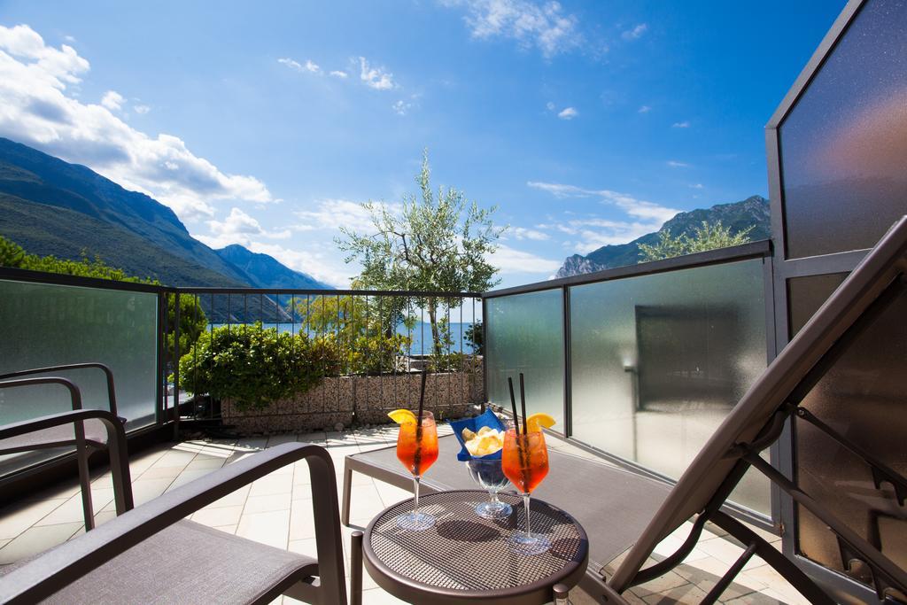 Hotel Lido Blu - Surf & Bike Torbole Sul Garda Dış mekan fotoğraf