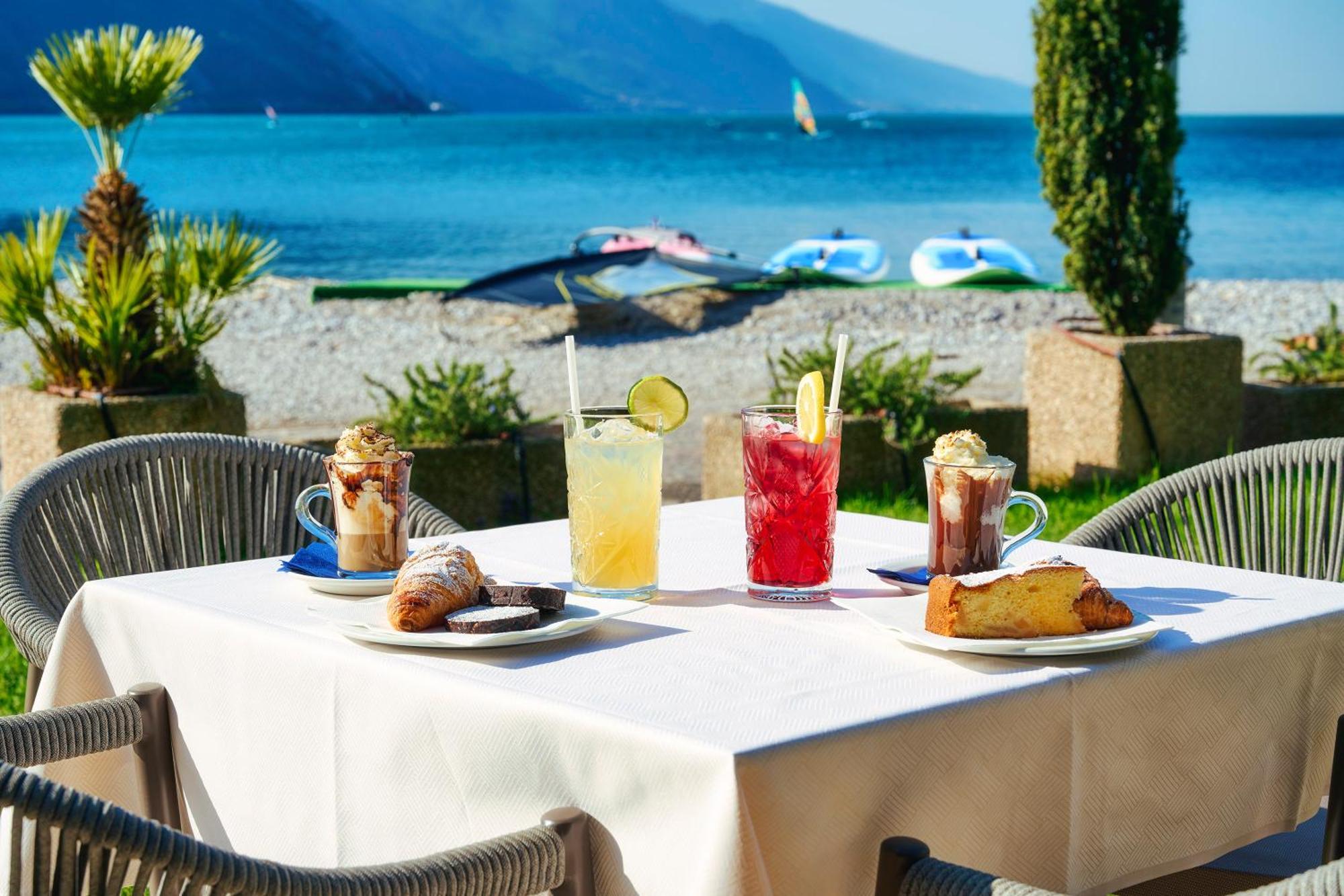 Hotel Lido Blu - Surf & Bike Torbole Sul Garda Dış mekan fotoğraf