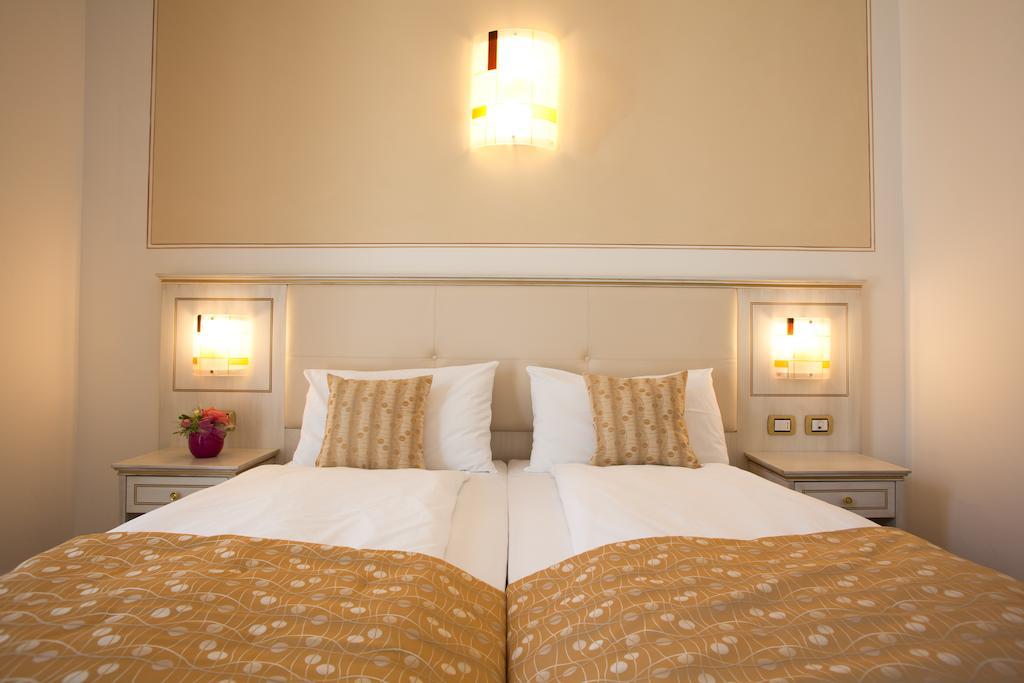 Hotel Lido Blu - Surf & Bike Torbole Sul Garda Dış mekan fotoğraf