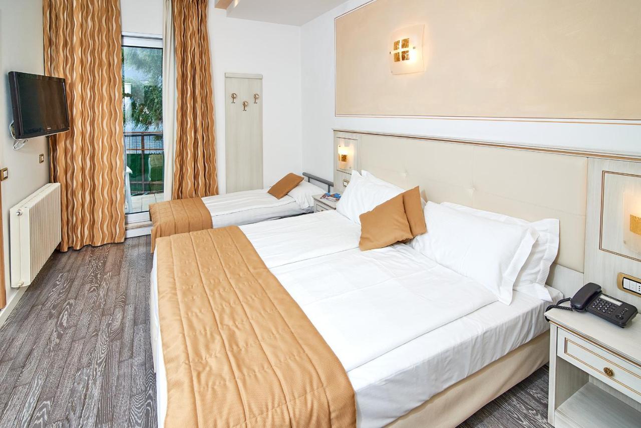 Hotel Lido Blu - Surf & Bike Torbole Sul Garda Dış mekan fotoğraf