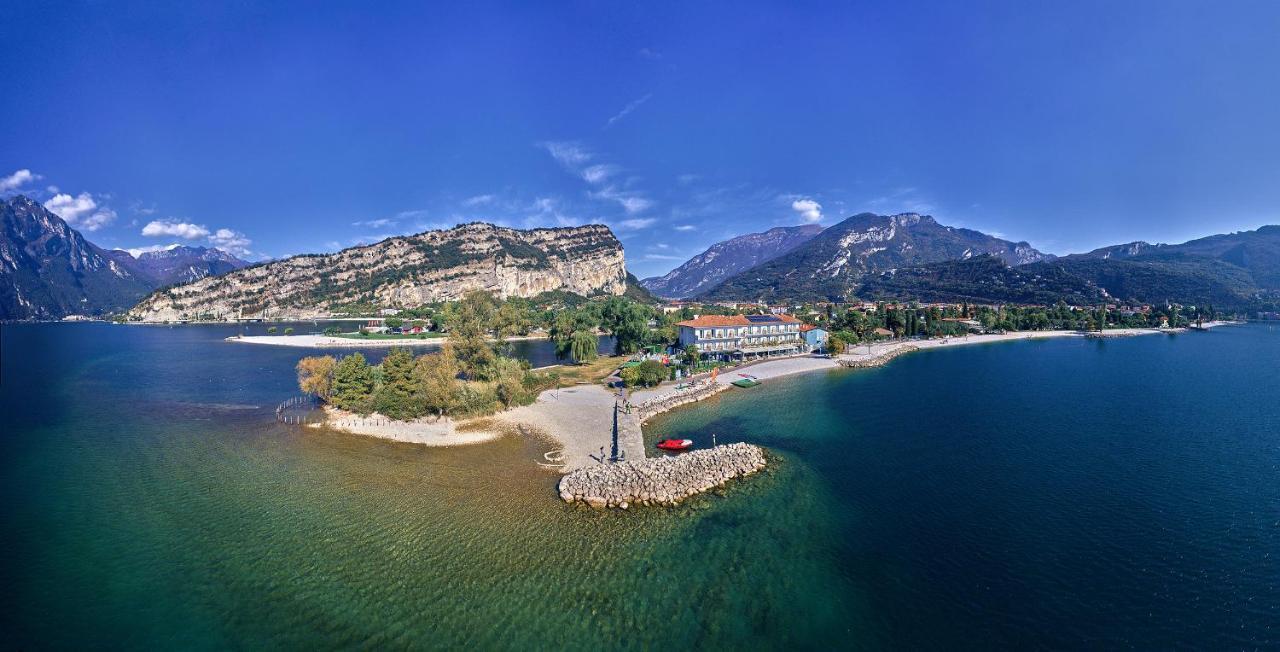 Hotel Lido Blu - Surf & Bike Torbole Sul Garda Dış mekan fotoğraf